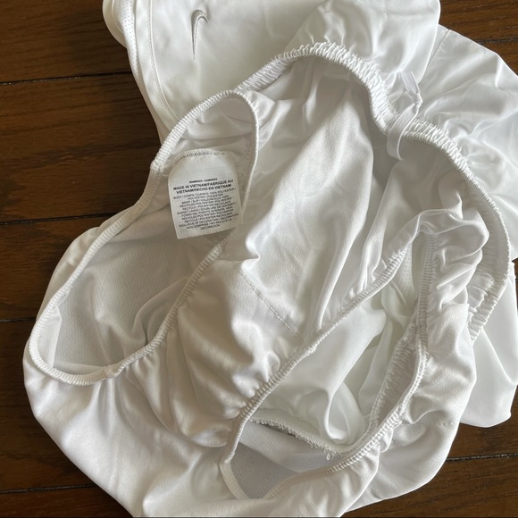 Nike athletic shorts - Picture 4 of 6